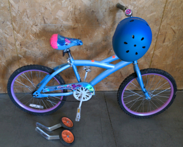 Youth Bicycle w/Helmet & Training Wheels