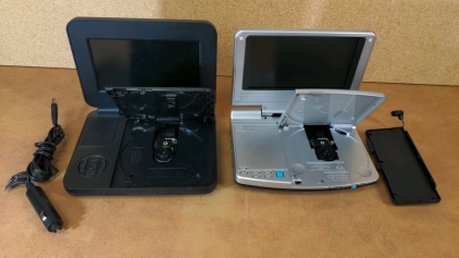 Portable DVD Players w/Battery & Power Cord