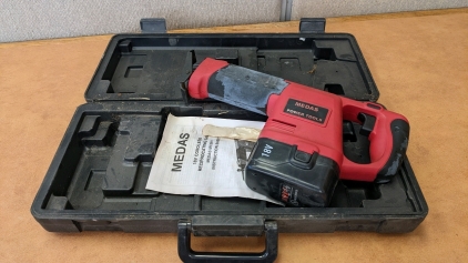 Medas Reciprocating Saw w/Battery & Case