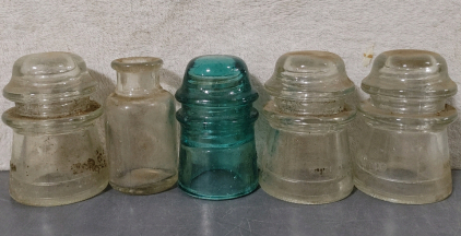 (4) Glass Insulators & (1) Glass Vase