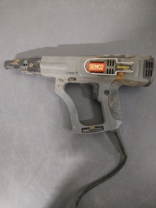 Senco Duraspin Nail Gun