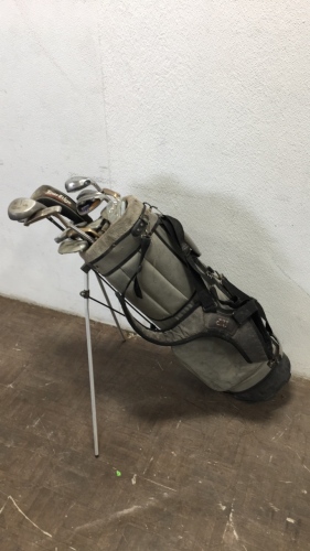 (15) Golf Clubs In Golf Bag