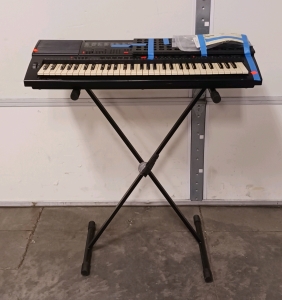 Yamaha PSR-500M Keyboard with Stand