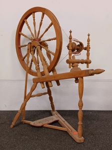 37" H Wood Spinning Wheel