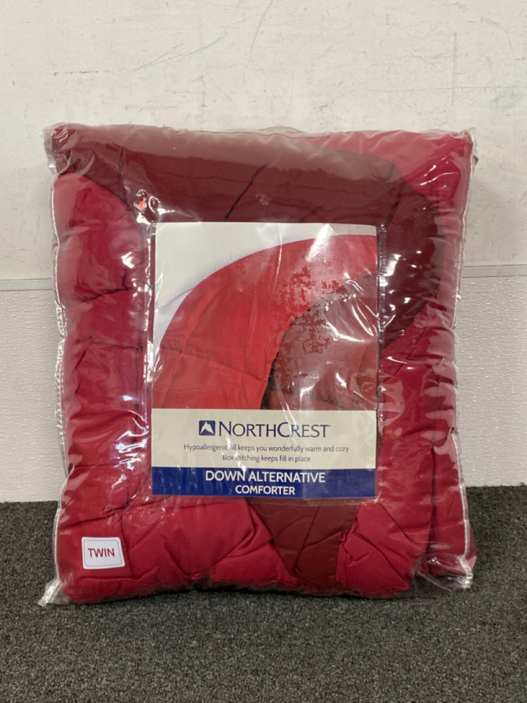 NorthCrest Down Alternative Comforter Size Twin