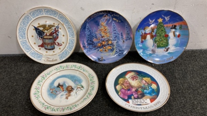 (5) Avon Decorative Plates