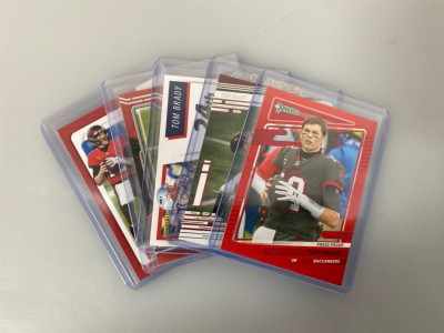 (5) Tom Brady Football Cards