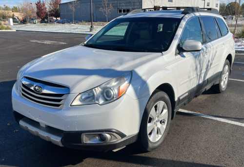 2012 Subaru Outback - AWD!