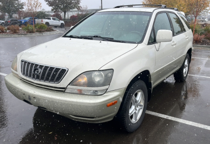 2000 Lexus RX300 - 4X4!