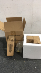 Box Of (4) Brand New Lightbulbs