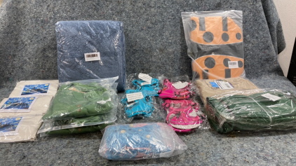 (3) Homeey 40x50-Bathmats, (2) Blue Harnesses, (2) Pink Harnesses, Shorts and more