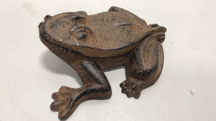 Cast Iron Frog