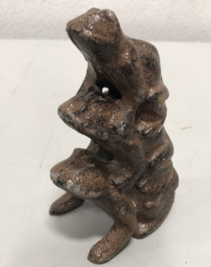 Cast Iron 3 Frog Figurine