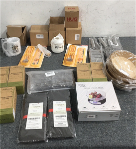 (3) 12oz Honey Jars, (2) Reusable Straw kits, Digital Kitchen Scale And More