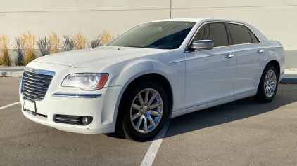 2012 Chrysler 300C - Nice!