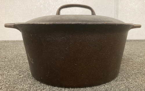 4.5Qt Cast Iron Dutch Oven With Lid