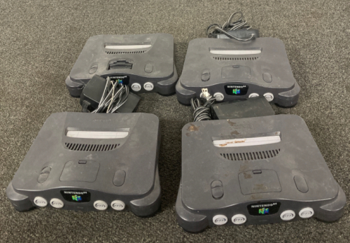 (4) Nintendo 64 Consoles