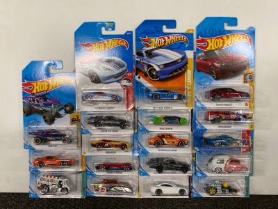 (18) New in Package Hotwheels