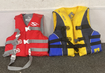 (2) Kid's Life Jackets