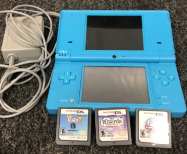 Nintendo DS & (3) Nintendo DS Games