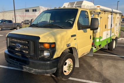 2010 Ford E450 - Refrigerated Fleet Truck - Well Maintained - Propane Fuel