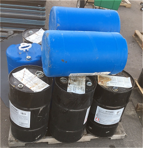 (6) Black Metal 15-Gallon Empty Barrels (5) Plastic 15-Gallon Empty Barrels