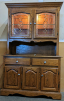 Lighted 2pc China Hutch