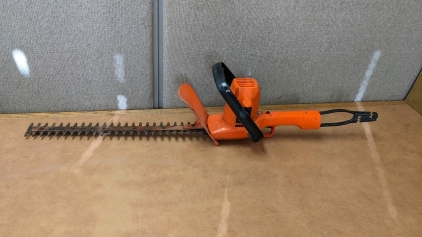 Black&Decker 18" Electric Hedge Trimmer