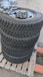 Wintercat LT245/75R16 Snow Tires w/Caps & Lug Nuts