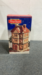 (1) Mervyn&rsquo;s Village Square Higgins Tailor