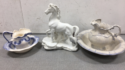 White Horse Lamp, Small Blue/White 2pc Decorative Serviceware, Large Blue/White 2pc Decorative Serviceware