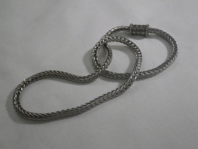 Heavy Silver Tone Necklace with Magnetic Closure