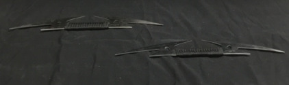 (2) 18” Science Fiction Style Curved Blades With Grips