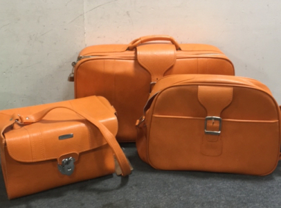 (3) Pieces Of Vintage Samsonite Orange Matching Luggage Set