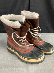 (1) Pair of Men&rsquo;s Sorel Winter Boots- Size 11