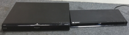(1) Sony Blu Ray Disc Player (1) Panasonic Blu Ray Disc Player