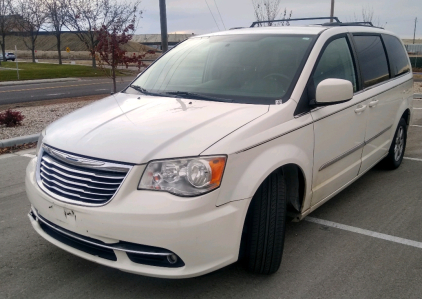 2012 Chrysler Town & Country - 101K Miles - Runs Good!