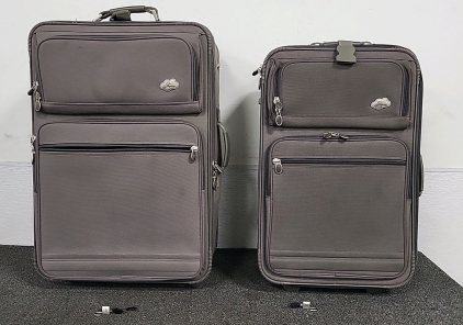 Set of (2) Skyway Luggage Bags