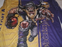NFL Vikings Long Sleeve Hooded Shirt Size XL New