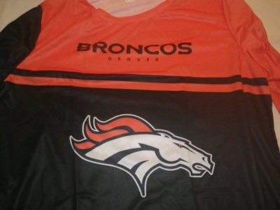 NFL Kids Denver Broncos Long Sleeve Shirt XL New
