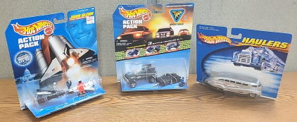 Set of (3) Collectors Hot Wheels