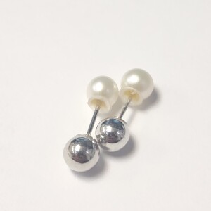 $120 Silver Ball And Fresh Water Pearl 2In1 Earrings