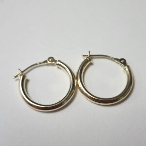 $270 14K 0.67G Small Hoop Earrings