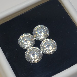$400 4 Laser Cut White Moissanite 6.5Mm Tests Like Diamond, Looks Better(4ct)