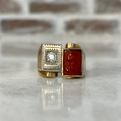 $2,880 Value - 10K Yellow Gold Diamond & Carnelian Antique Ring - Sz 9