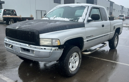 2001 Dodge Ram - 4x4!