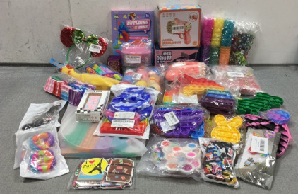 Fidget Poppers, Bubble Guns, Stickers, Eggs Shakers, Rubber Chicken, Christmas Mouse Ears, Crocs Accessories and more