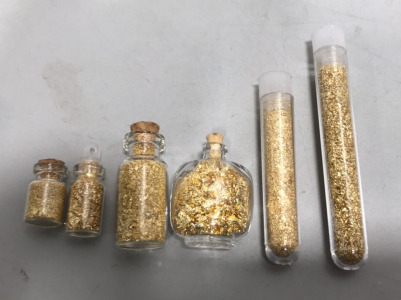 (6) Bottles Flake/Leaf Gold