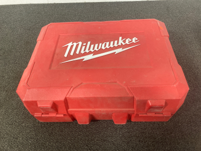 Milwaukee Deep Cut Band Saw