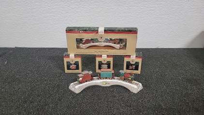 Train Trestle Display Stand with 3 of 4 Train Cars